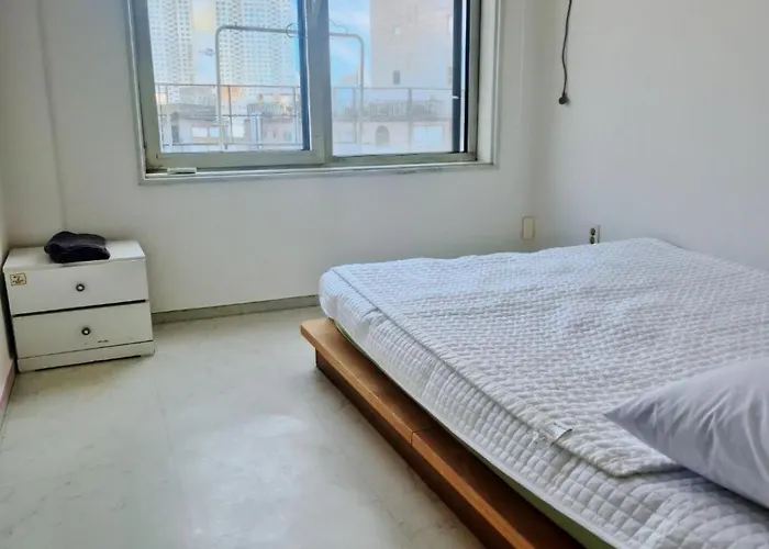Mamas And Papas Guesthouse And Apartments In Seoul